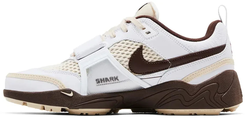 Nike Zoom Field Jaxx
Travis Scott Light Chocolate