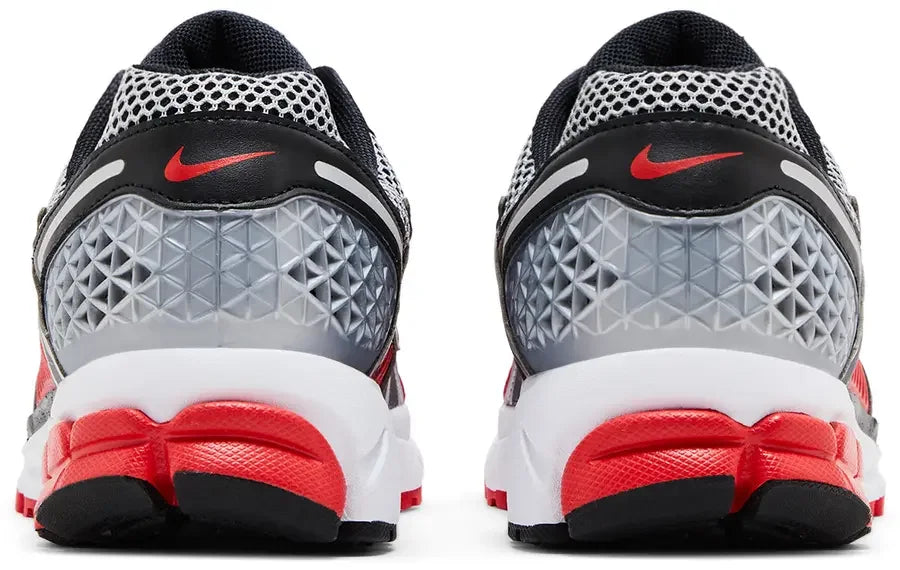 Nike Zoom Vomero 5 Metallic Silver University Red