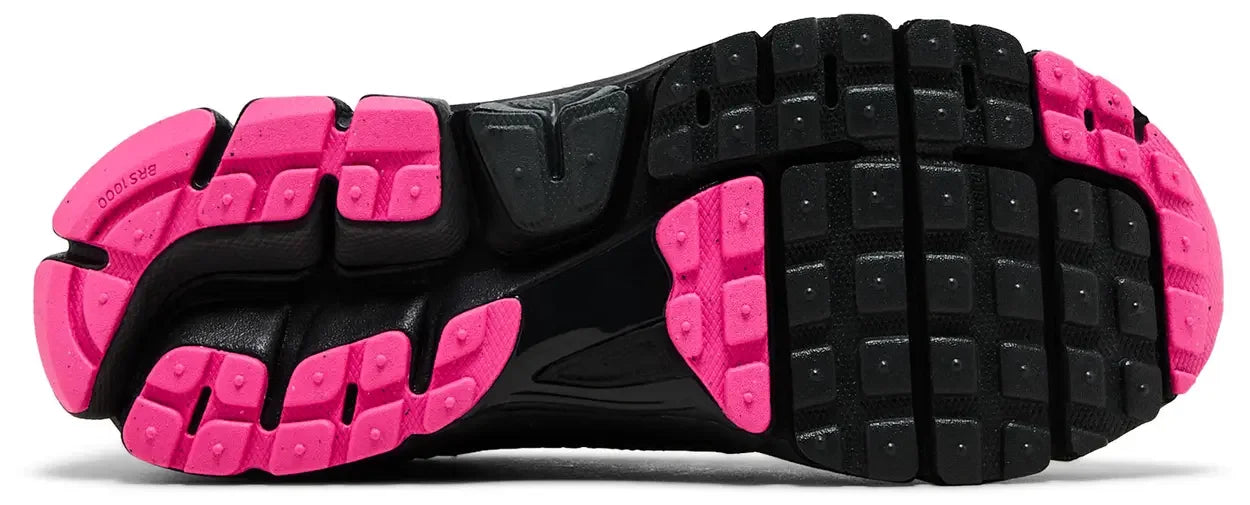 Nike Zoom Vomero 5 Noir Rose Blast Sole