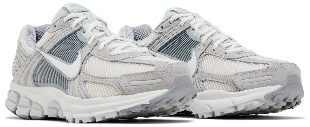 Nike Zoom Vomero 5 Pure Platinum Platinum Tint Wolf Grey Summit White (W) Pair