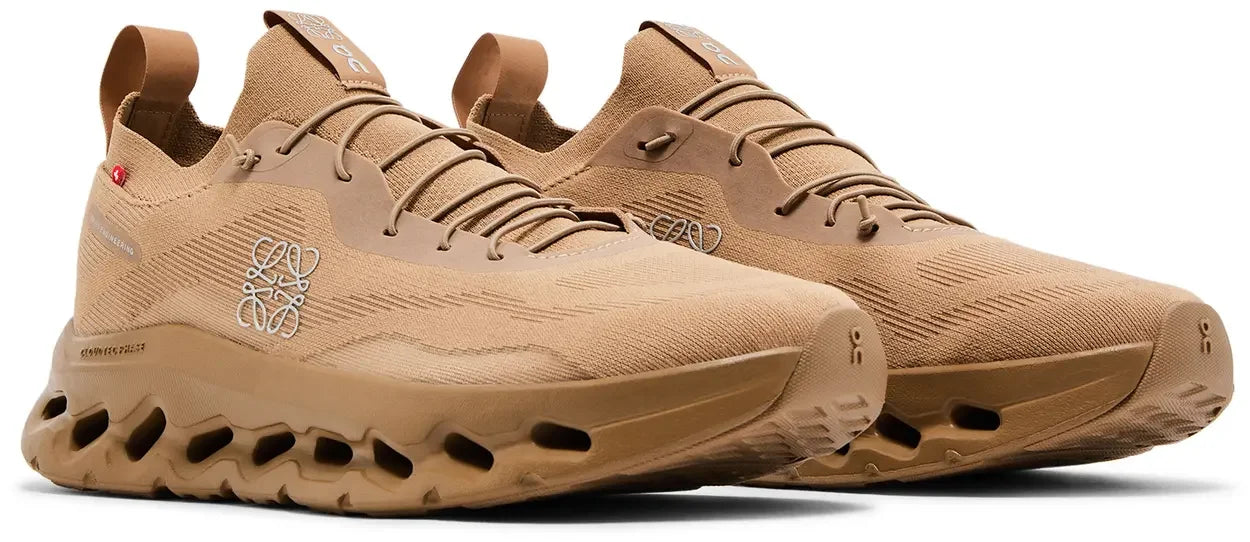 On Running Cloudtilt LOEWE Dark Sand Pair