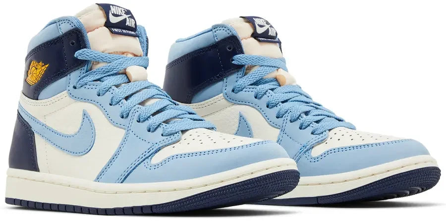 Pair Jordan 1 High OG First in Flight (W)