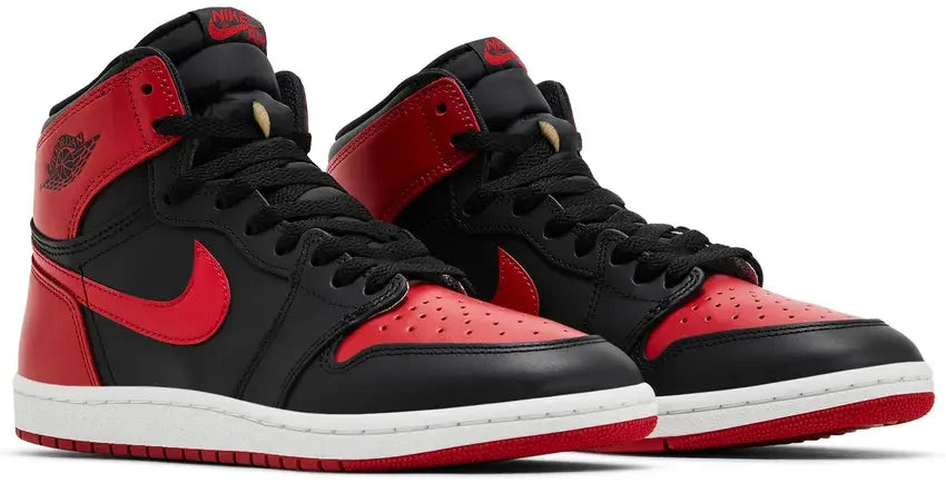 Pair Jordan 1 Retro High '85 OG
Bred (2025)