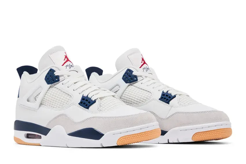 Pair Jordan 4 Retro SB Navy