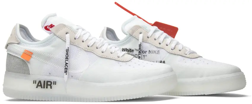 Pair Nike Air Force 1 Low
Off-White