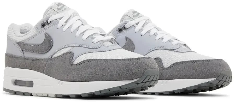 Pair Nike Air Max 1 '87 Photon Dust Wolf Grey