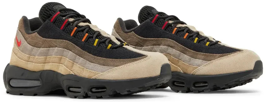 Pair Nike Air Max 95 Off Noir Limestone