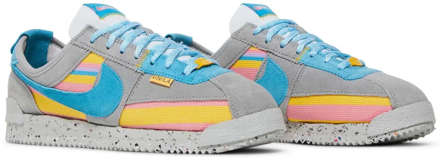 Pair Nike Cortez Union Light Smoke