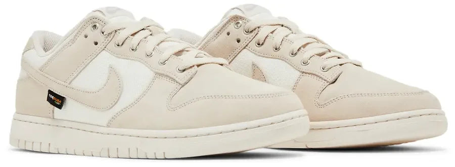 Pair Nike Dunk Low Cordura Light Orewood Brown