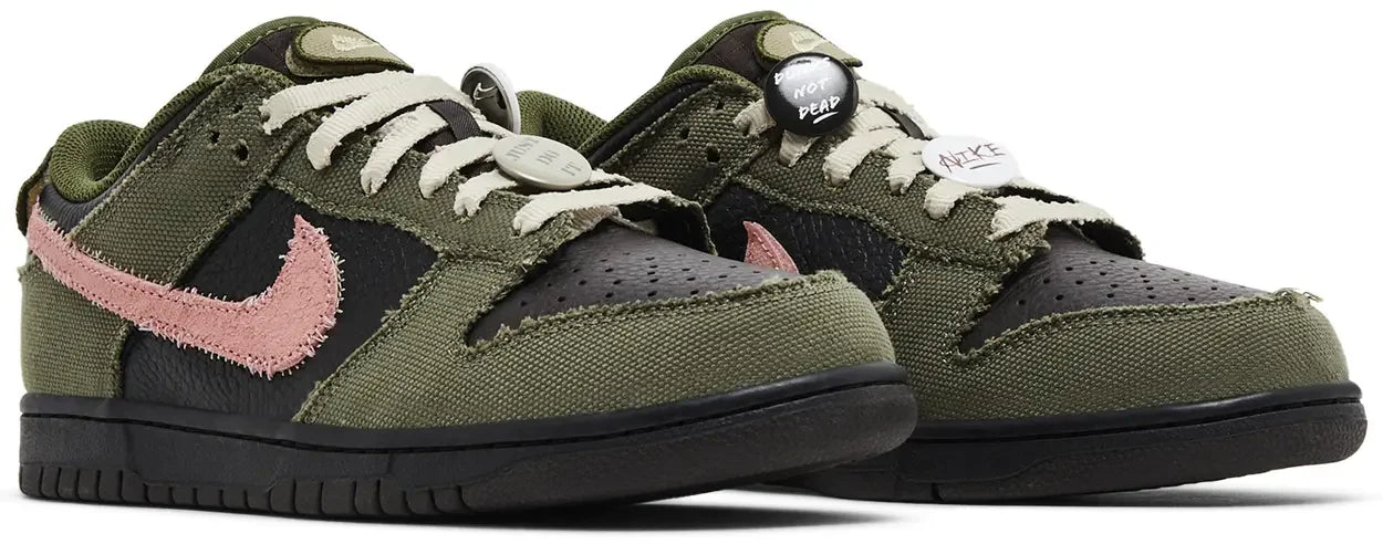 Nike Dunk Low Dunks Not Dead