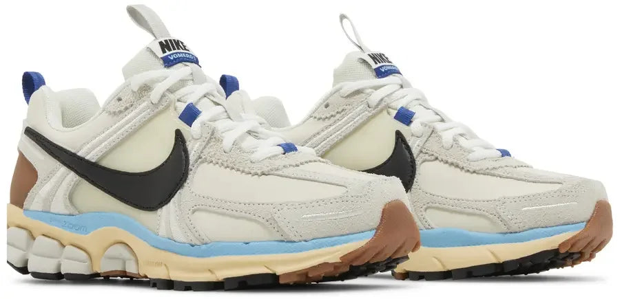 Pair Nike Zoom Vomero 5 Designed by Japan (Women's)