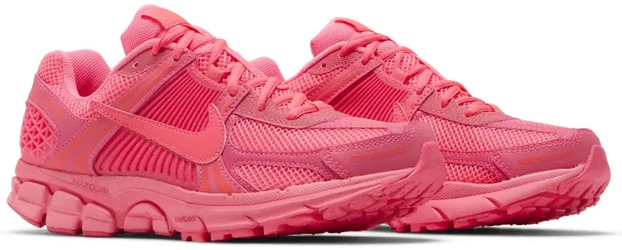 Pair Nike Zoom Vomero 5 Hot Punch