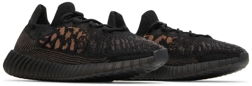Pair adidas Yeezy 350 V2 CMPCT
Slate Carbon
