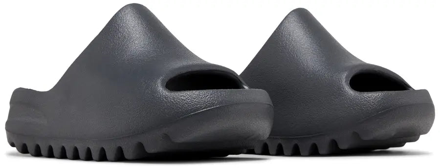 Pair adidas Yeezy Slide Slate Grey (Kids)