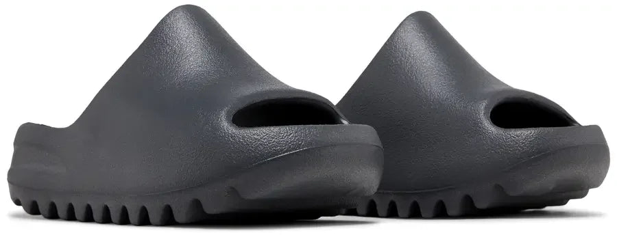 Pair adidas Yeezy Slide Slate Grey (Kids)