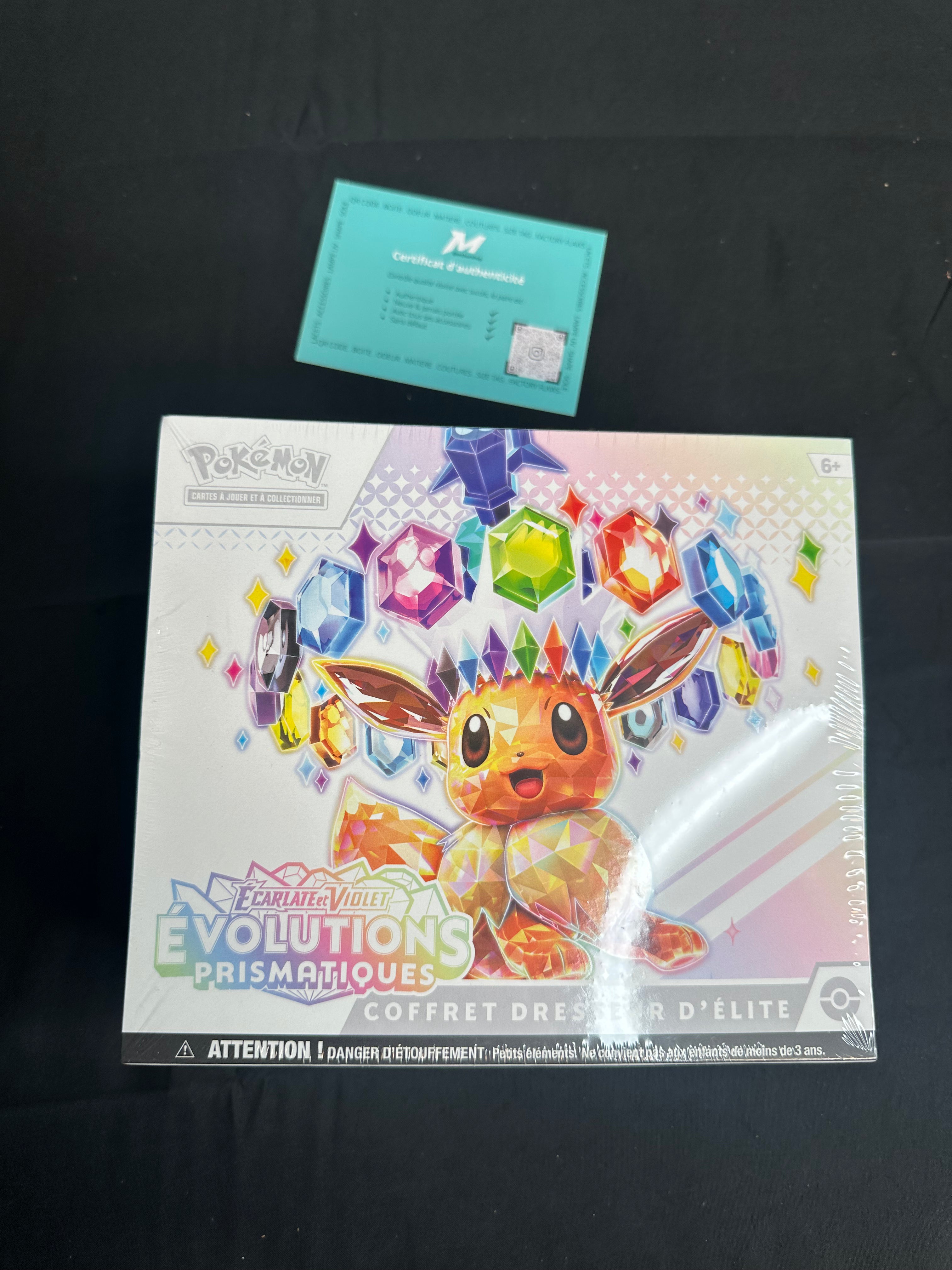 Pokémon Scarlet & Violet Prismatic Evolutions Elite Trainer Box Français