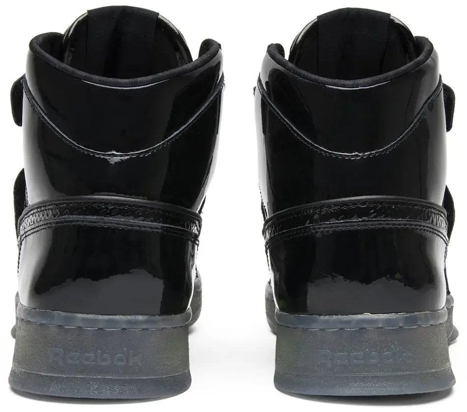 Reebok Alien Stomper Mid Alien Queen heel counter