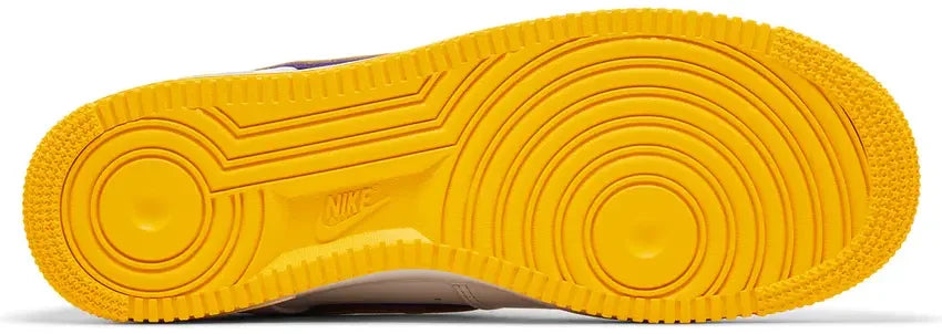 Nike Air Force 1 Low Retro QS
Kobe Bryant Lakers Home sole