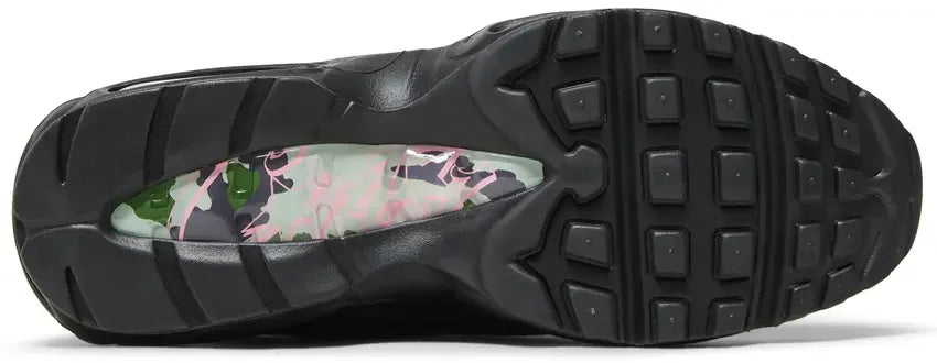 Sole Nike Air Max 95 SP
Corteiz Pink Beam