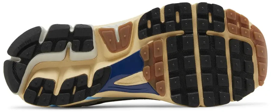 Sole Nike Zoom Vomero 5 Designed by Japan (Women's)