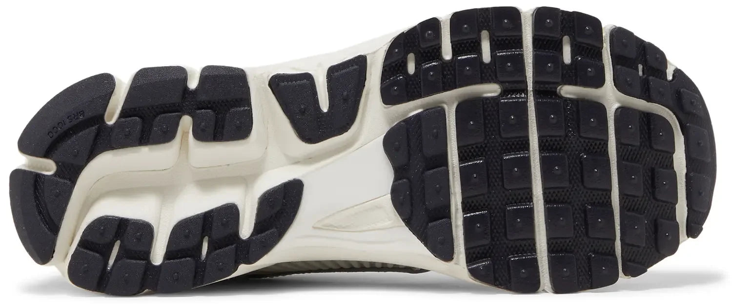 Sole Nike Zoom Vomero 5 Photon Dust Metallic Silver (W)