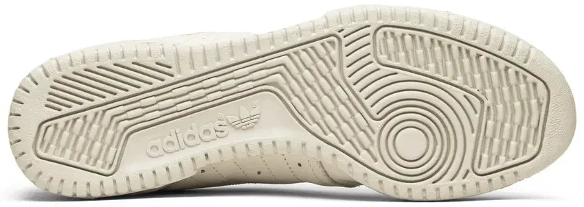 Sole adidas Yeezy Powerphase
Calabasas Core White