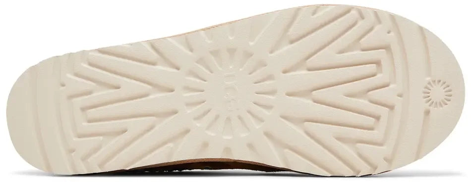 UGG Tasman Slipper Palace Chestnut Camo sole