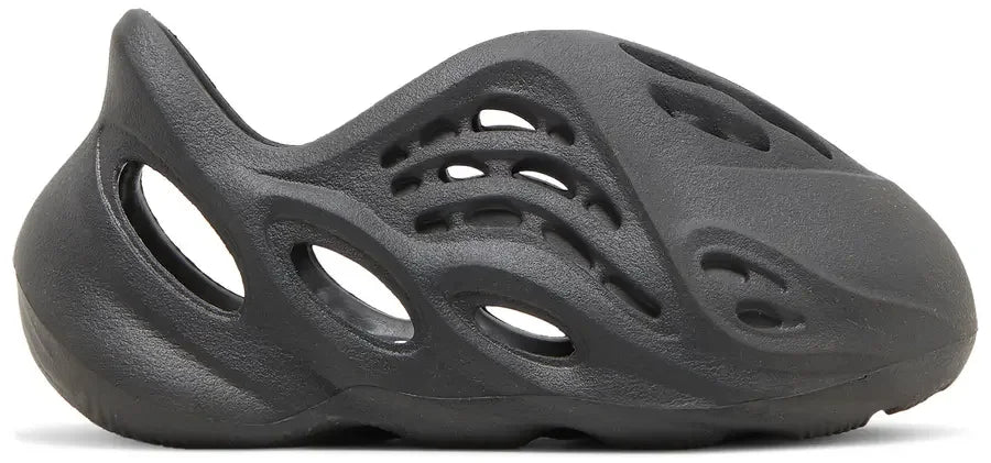 adidas Yeezy Foam RNR
Onyx (Kids)