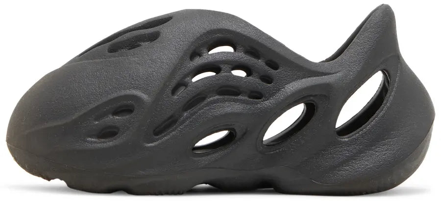 adidas Yeezy Foam RNR
Onyx (Kids) 2