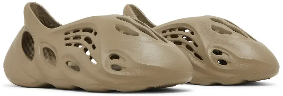 adidas Yeezy Foam RNR Stone Taupe