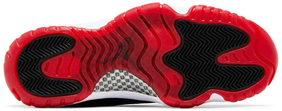 Jordan 11 Retro Bred Velvet (Women's) sole