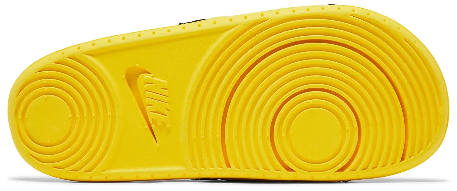 sole Nike Kobe Offcourt Slide Lightning