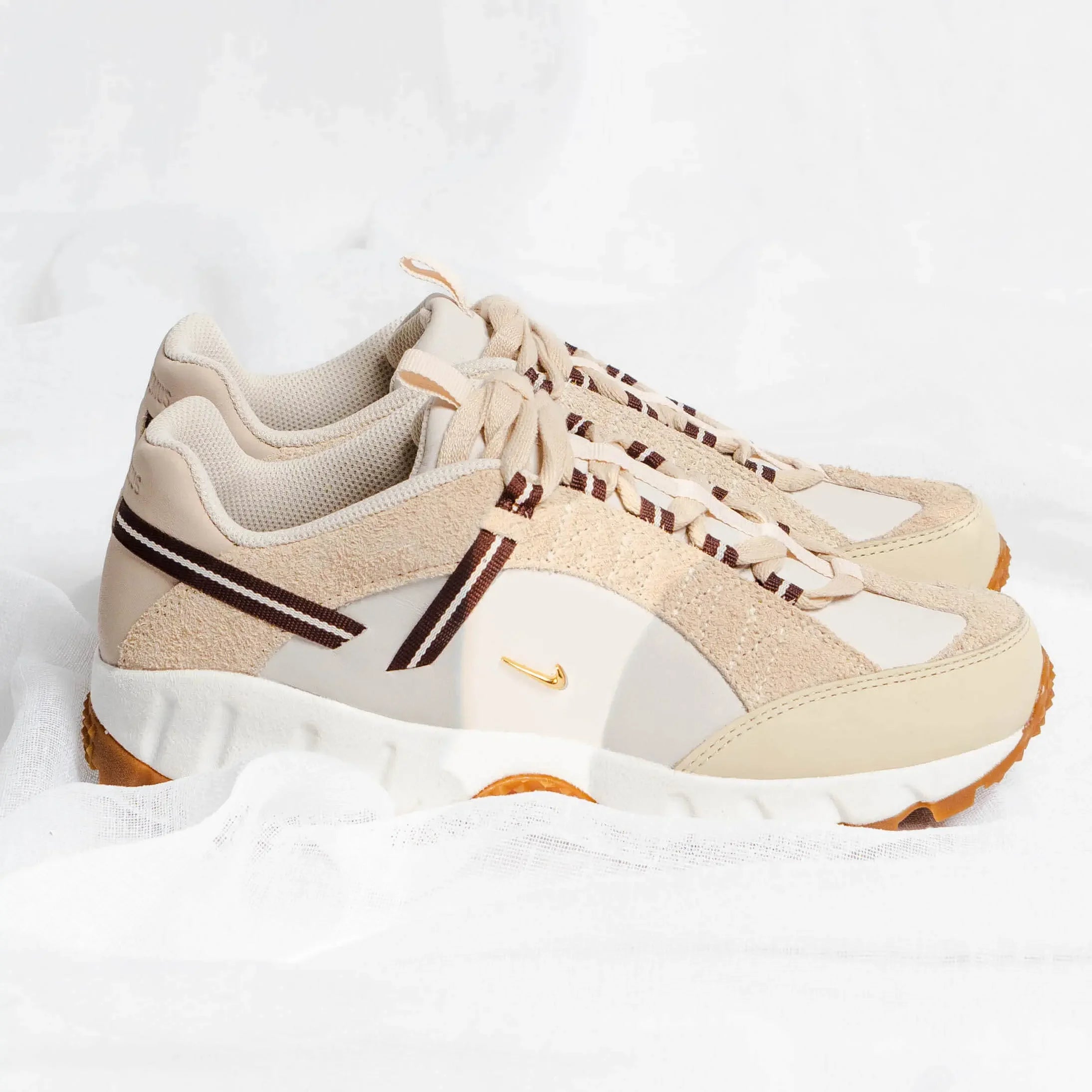 Nike Air Humara LX Jacquemus Beige