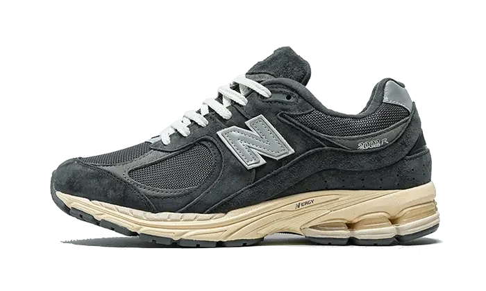 New Balance 2002R Black Phantom