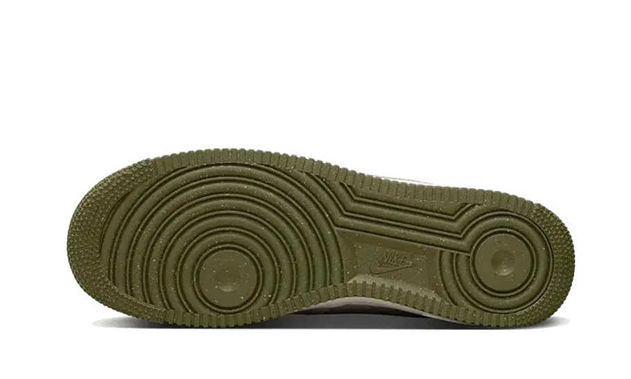 nike-air-force-1-07-lv8-winterized-phantom