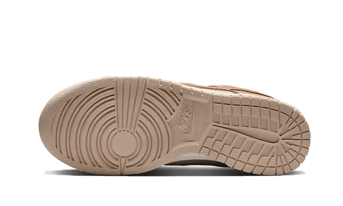 Nike Dunk Low SE Sanddrift
