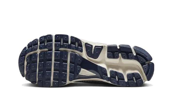 Nike Zoom Vomero 5 Pure Platinum Laser Orange