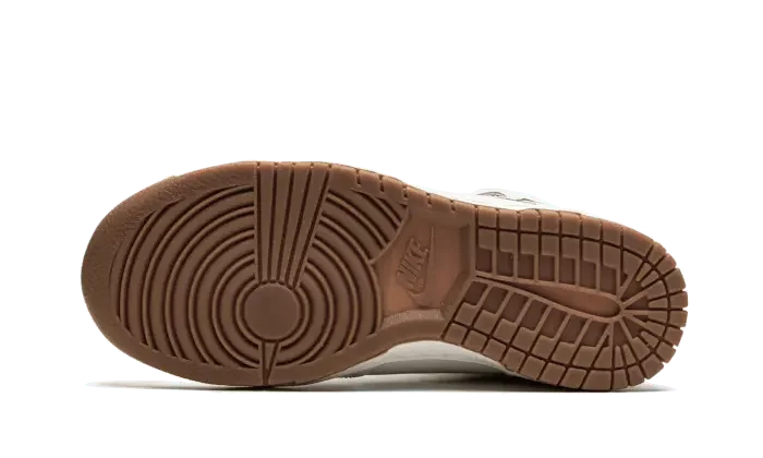 Nike Dunk High Sail Gum - DD1869-109