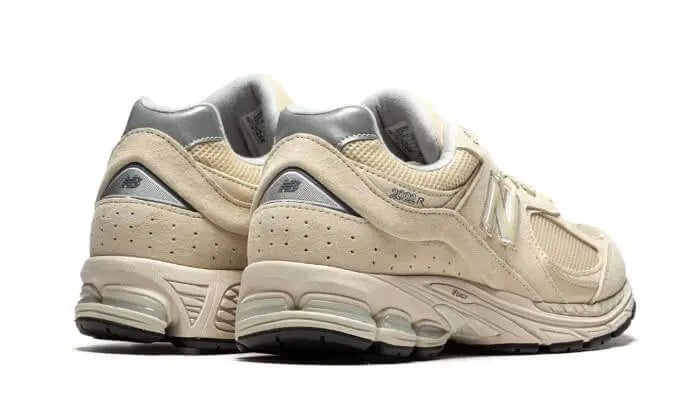 New Balance 2002R Light Bone Aluminium