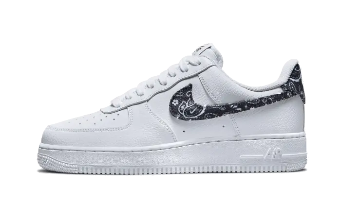 Nike air force white and black womens online