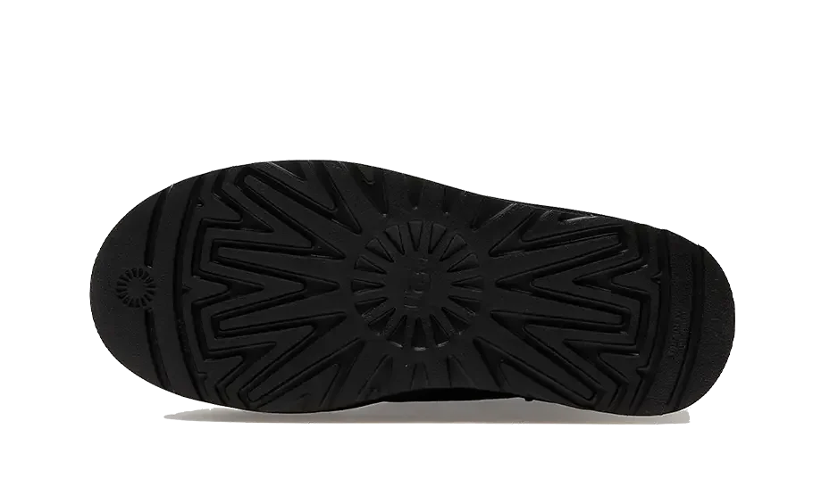 UGG Neumel Platform Chelsea Boot Black