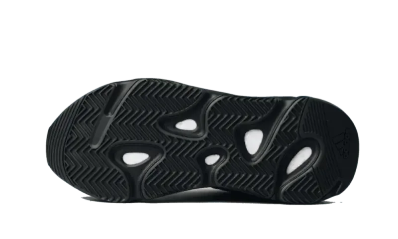 Adidas Yeezy 700 MNVN Triple Black - FV4440