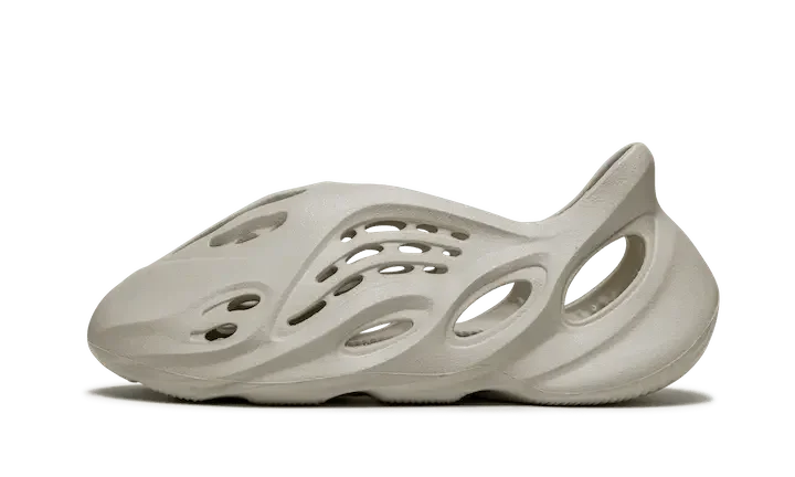 Adidas Yeezy Foam RNNR Sand - FY4567