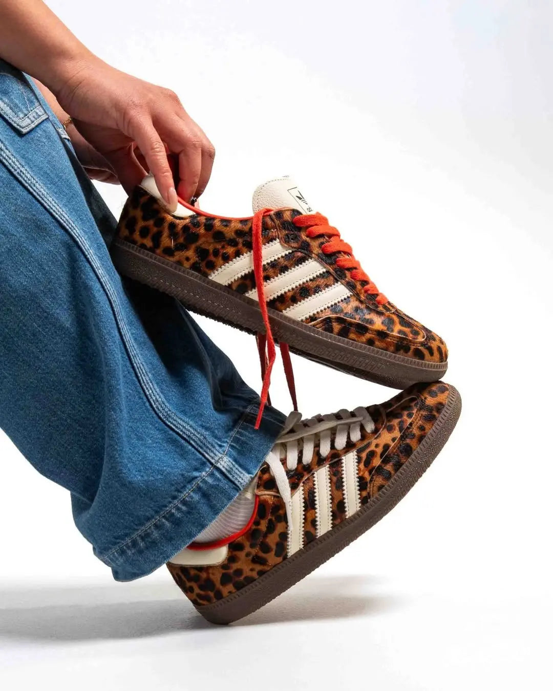 Photo des Adidas Samba OG Preloved Red Leopard (W)