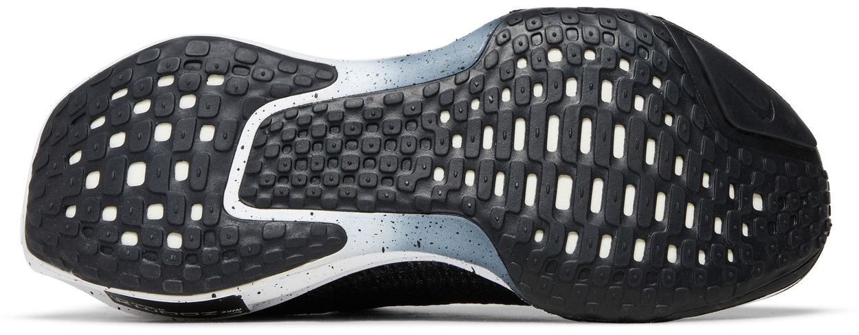 Nike ZoomX Invincible Run 3 Oreo-Sole