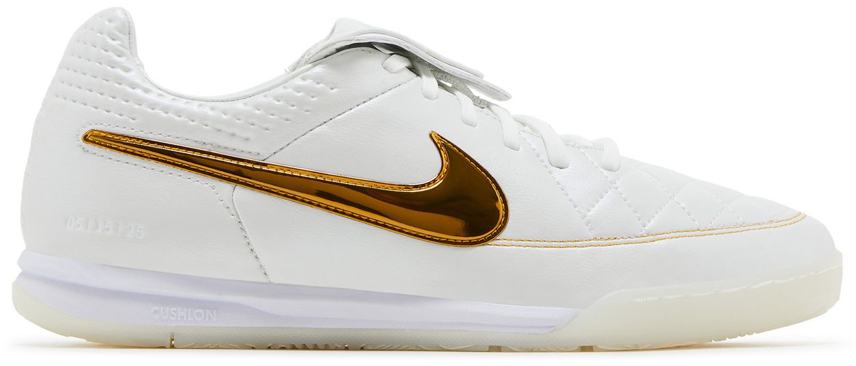 Nike Tiempo Legend Ronaldinho Touch of Gold-1