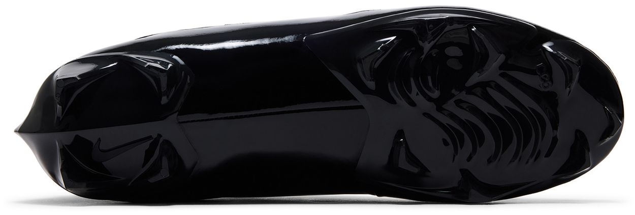 Jordan 11 Low TD Cleat Patent Black-Sole