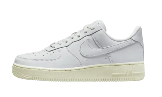 Nike Air Force 1 Low Summit White (W) - MTHOR SHOP