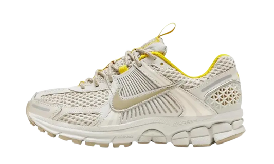 Nike Zoom Vomero 5 Light Bone Yellow (W) - MTHOR SHOP
