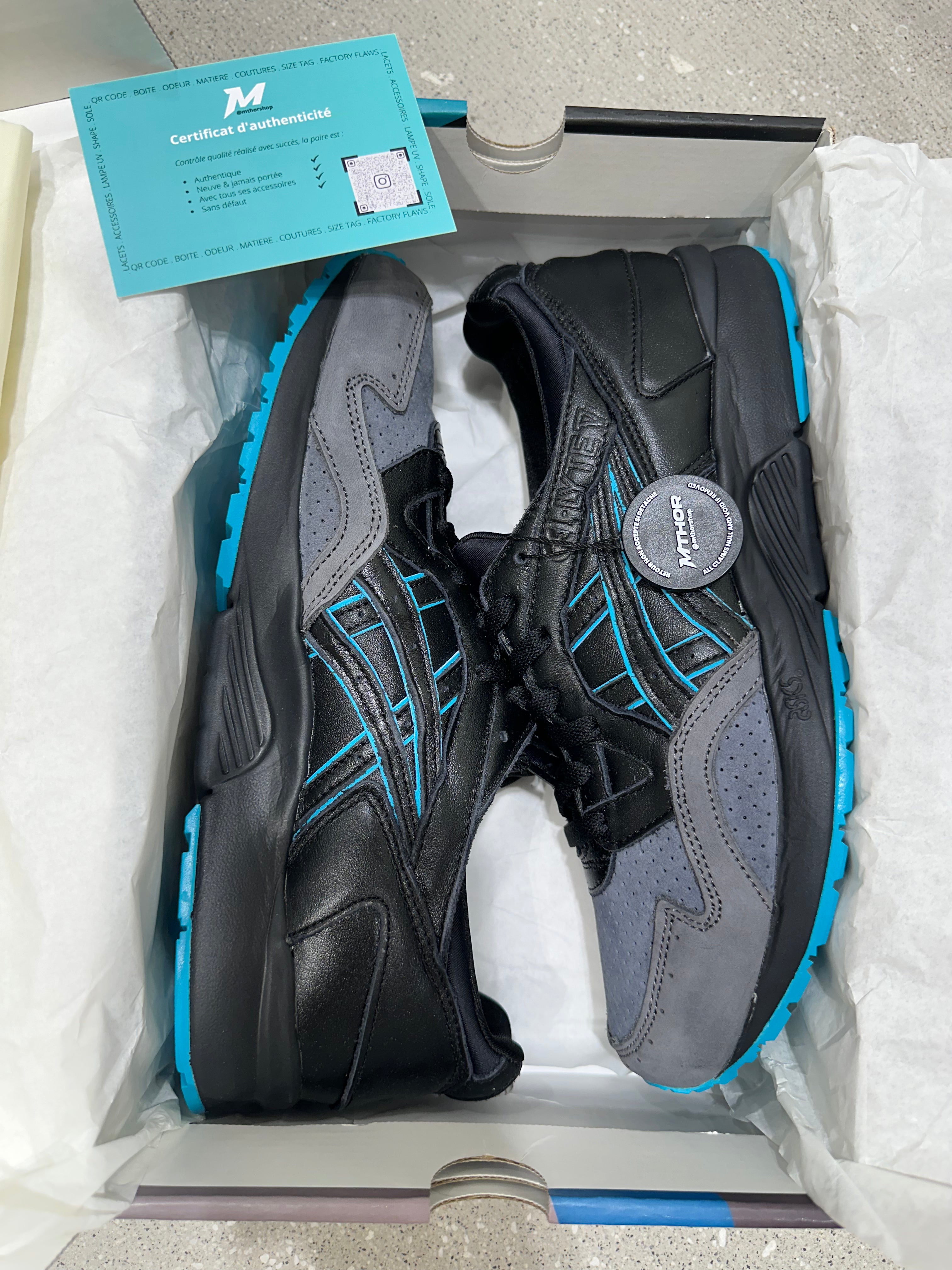 ASICS Gel-Lyte V Kith Leatherback in hand